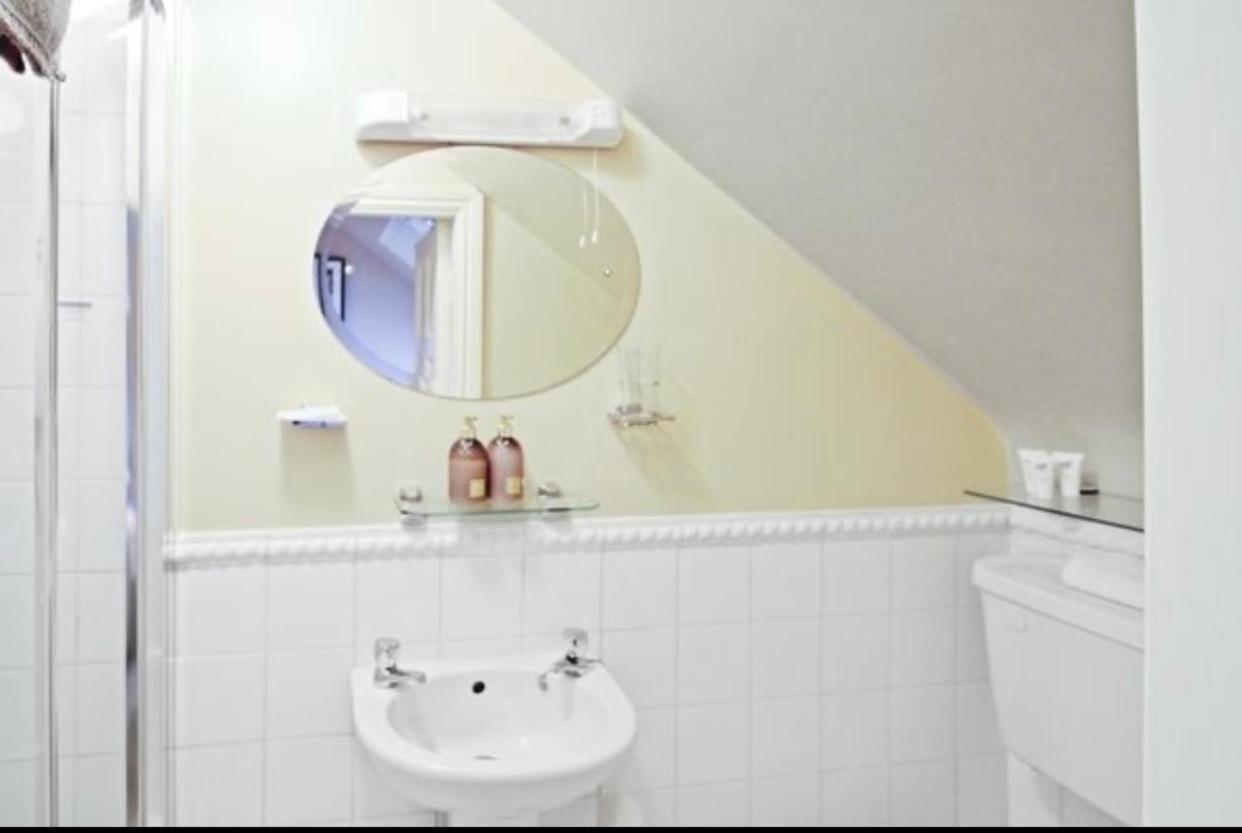 Almara House Bed & Breakfast Galway Ngoại thất bức ảnh